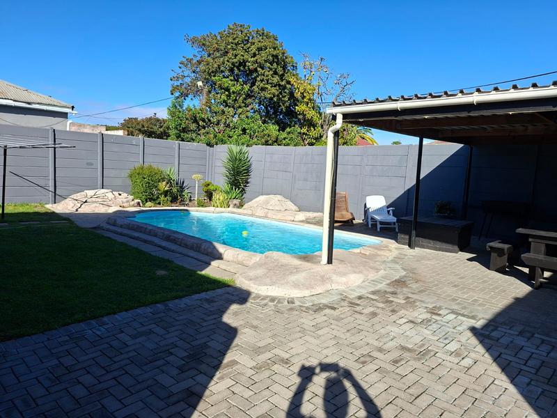 3 Bedroom Property for Sale in Townsend Estate Western Cape